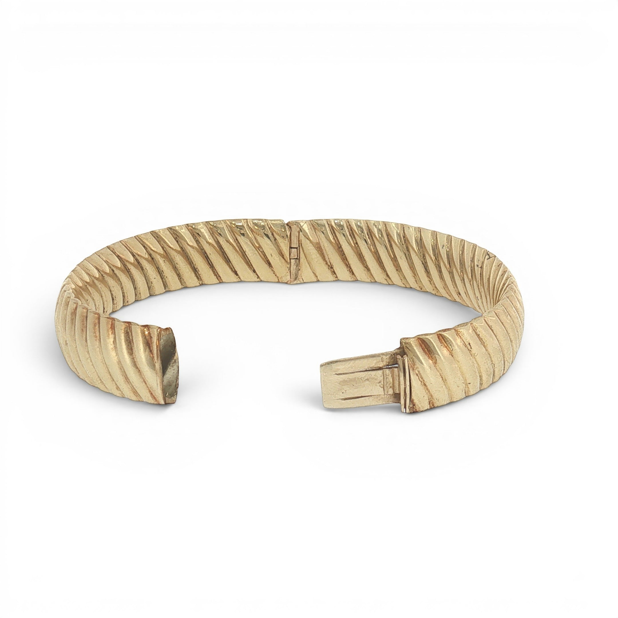 14K Yellow Gold Italian Ribbed Bangle Bracelet