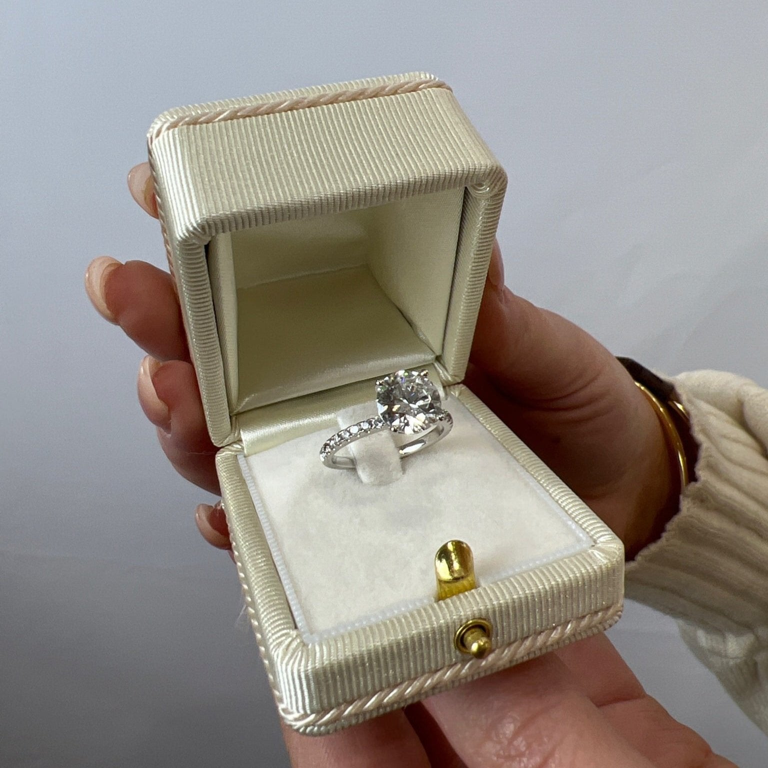 Brilliant Cut Diamond Ring-Diamond-Bijoux Village Fine Jewellers