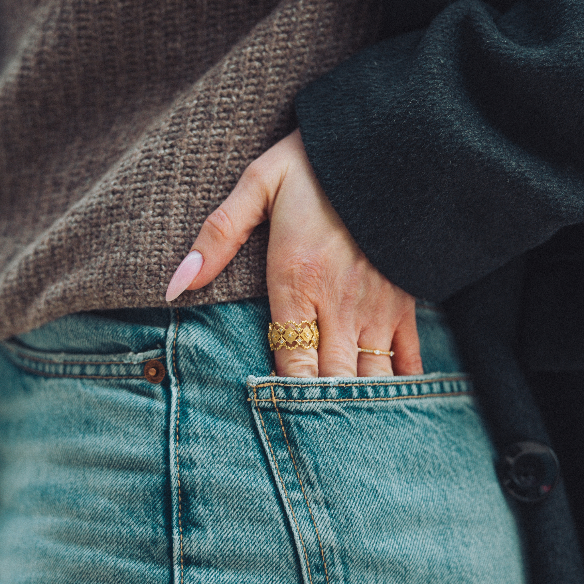 18K Yellow Gold Diamond Lattice Band-Bijoux Village Fine Jewellers