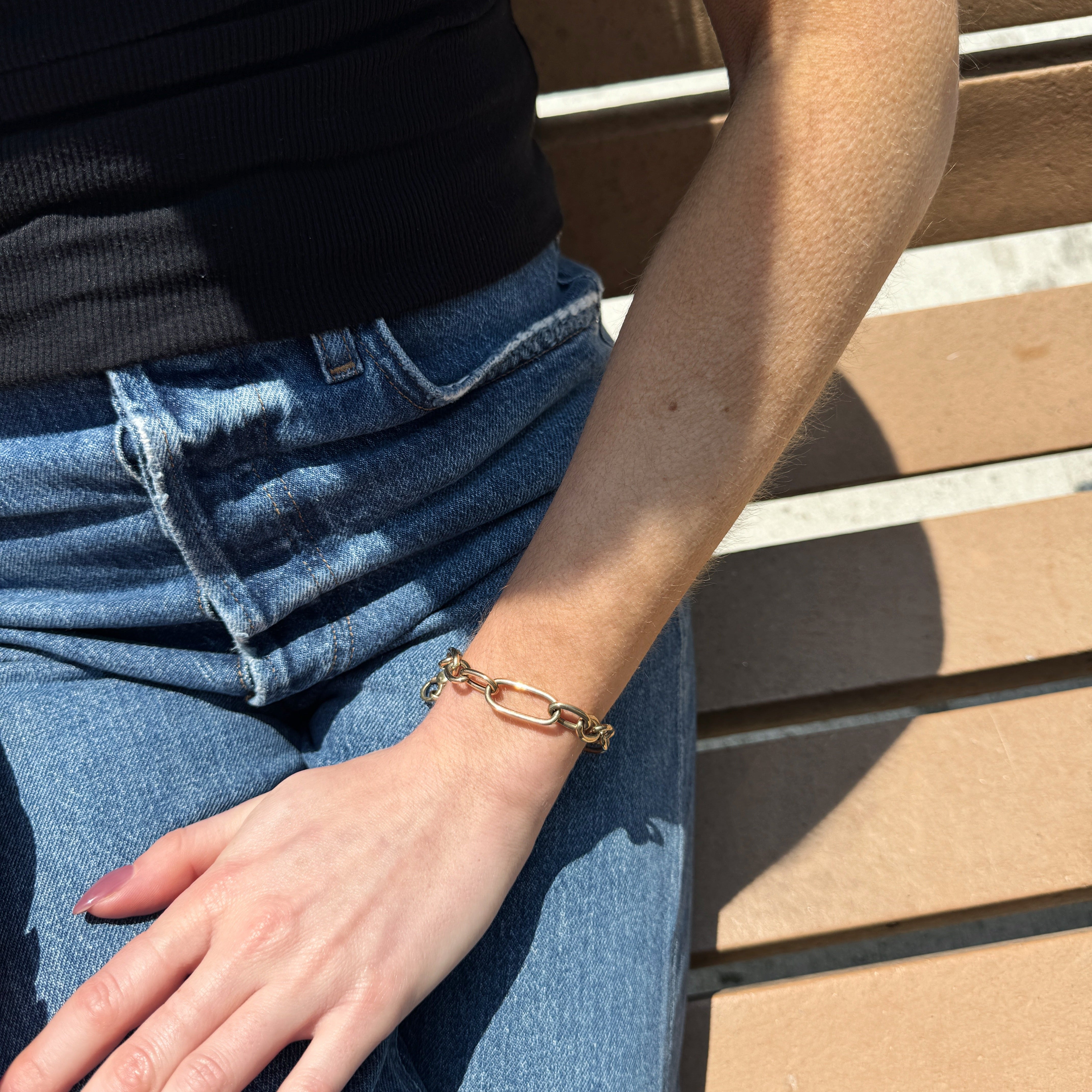 Oval Link Bracelet-10 Karat-Bijoux Village Fine Jewellers