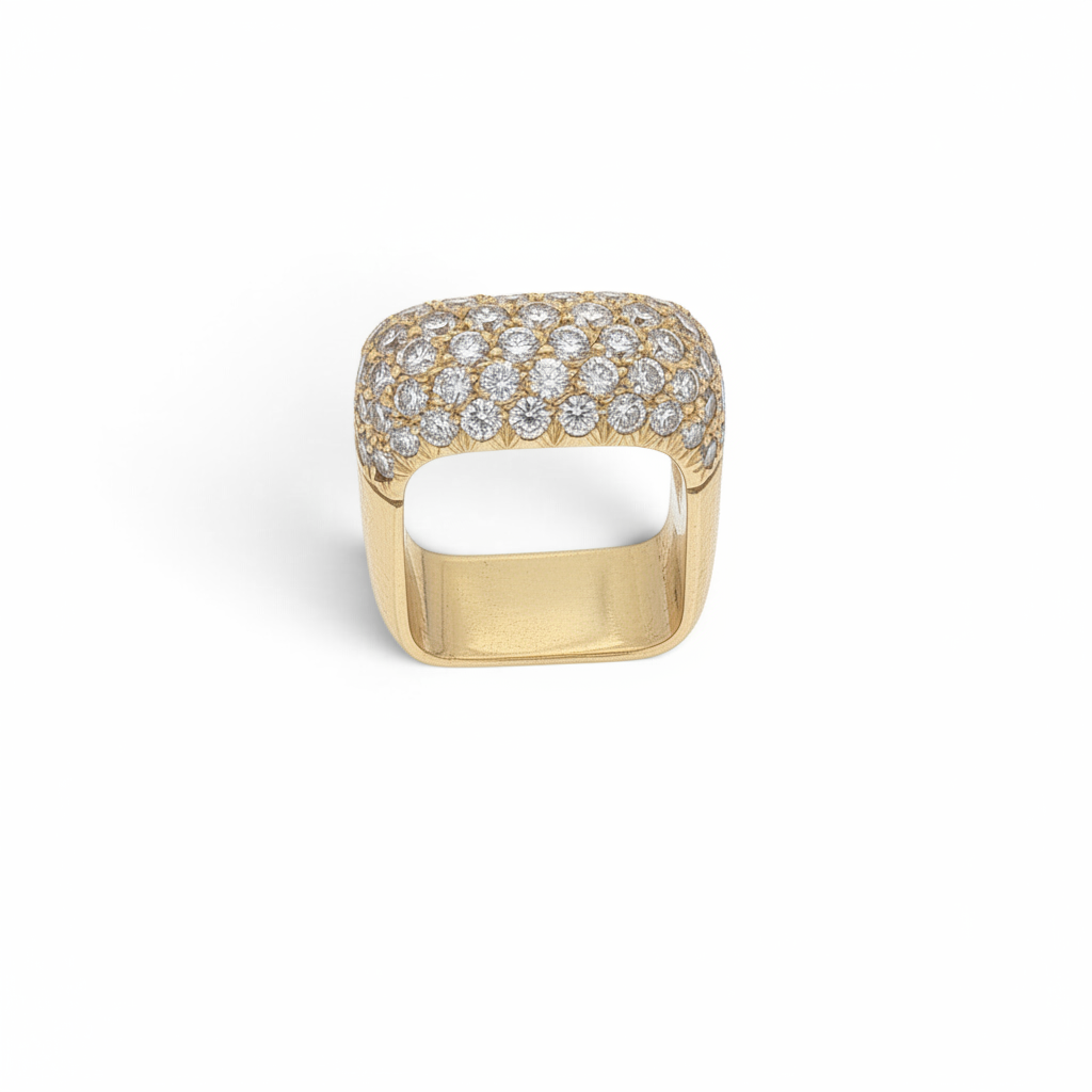 Bijoux Village Fine Jewellers vintage 18K yellow gold statement ring with 3.00 CTs of pavé-set round diamonds